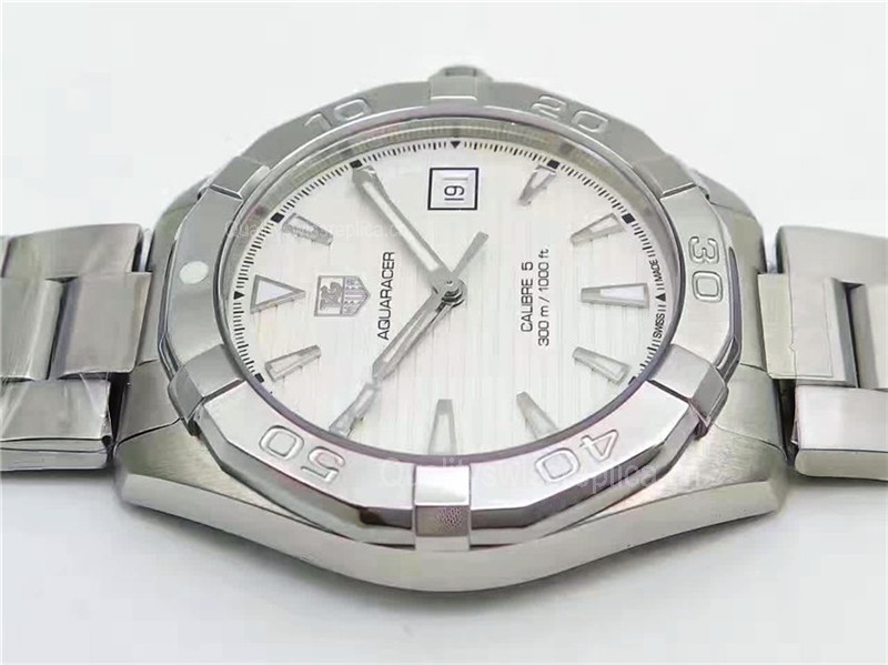 Tag Heuer Aquaracer Calibre 5 Swiss Automatic Watch White Dial